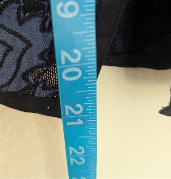 Veronica Beard skirt - Picture 2 of 6